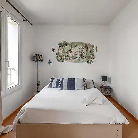 Apartment House 4 Bedroomed Near Disneyland Paris *